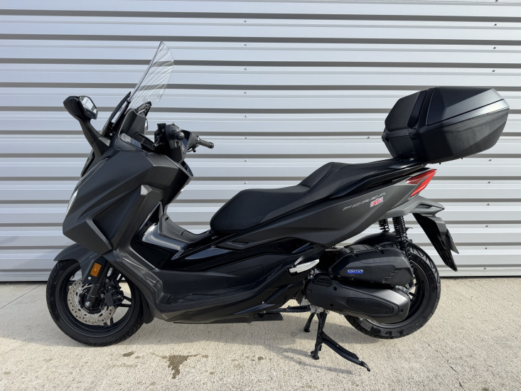 HONDA FORZA 125  TOP BOX - TOULOUSE