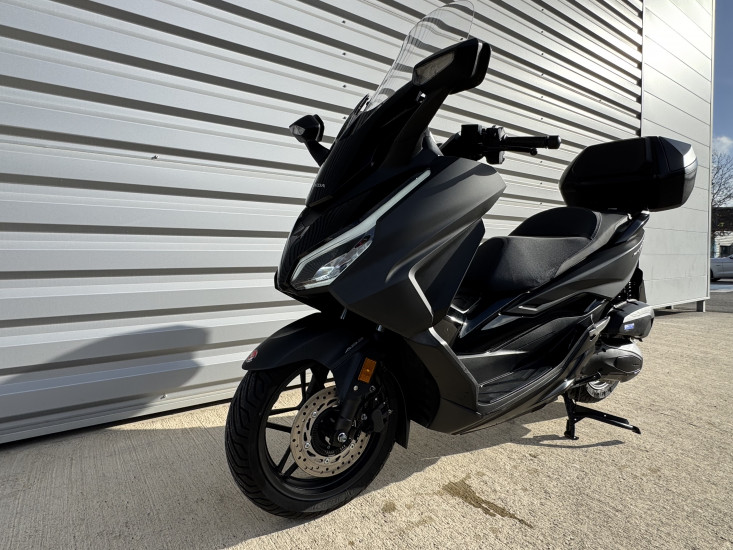 HONDA FORZA 125  TOP BOX - TOULOUSE