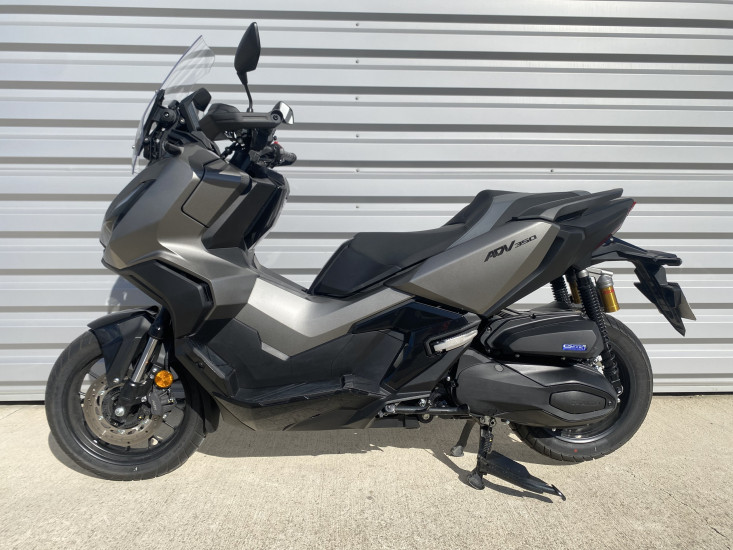 HONDA ADV 350 - TOULOUSE