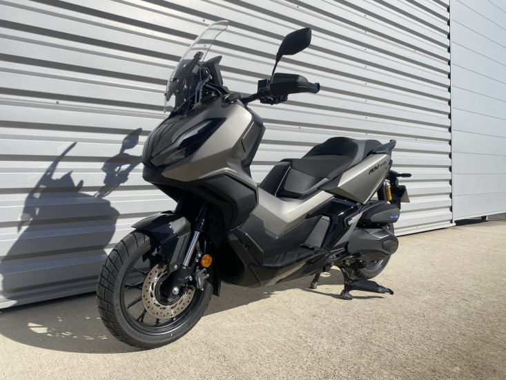 HONDA ADV 350 - TOULOUSE